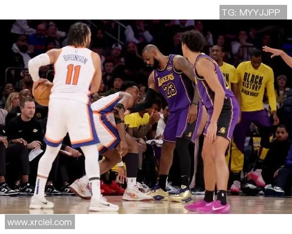 1月22日湖人与尼克斯精彩对决回放全场集锦及赛后分析 1月22日湖人与尼克斯精彩对决回放全场集锦及赛后分析