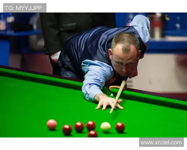 斯诺克中国赛精彩对决罗伯逊与周跃龙的巅峰较量引发热议 斯诺克中国赛精彩对决罗伯逊与周跃龙的巅峰较量引发热议