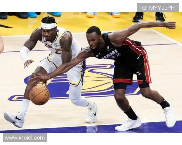 湖人对阵热火第六场比赛精彩回顾及最终得分分析 湖人对阵热火第六场比赛精彩回顾及最终得分分析